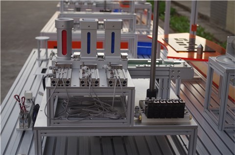 華數(shù)定制工業(yè)機(jī)器人職業(yè)技能競(jìng)賽平臺(tái) 華數(shù)定制工業(yè)機(jī)器人職業(yè)技能競(jìng)賽平臺(tái)